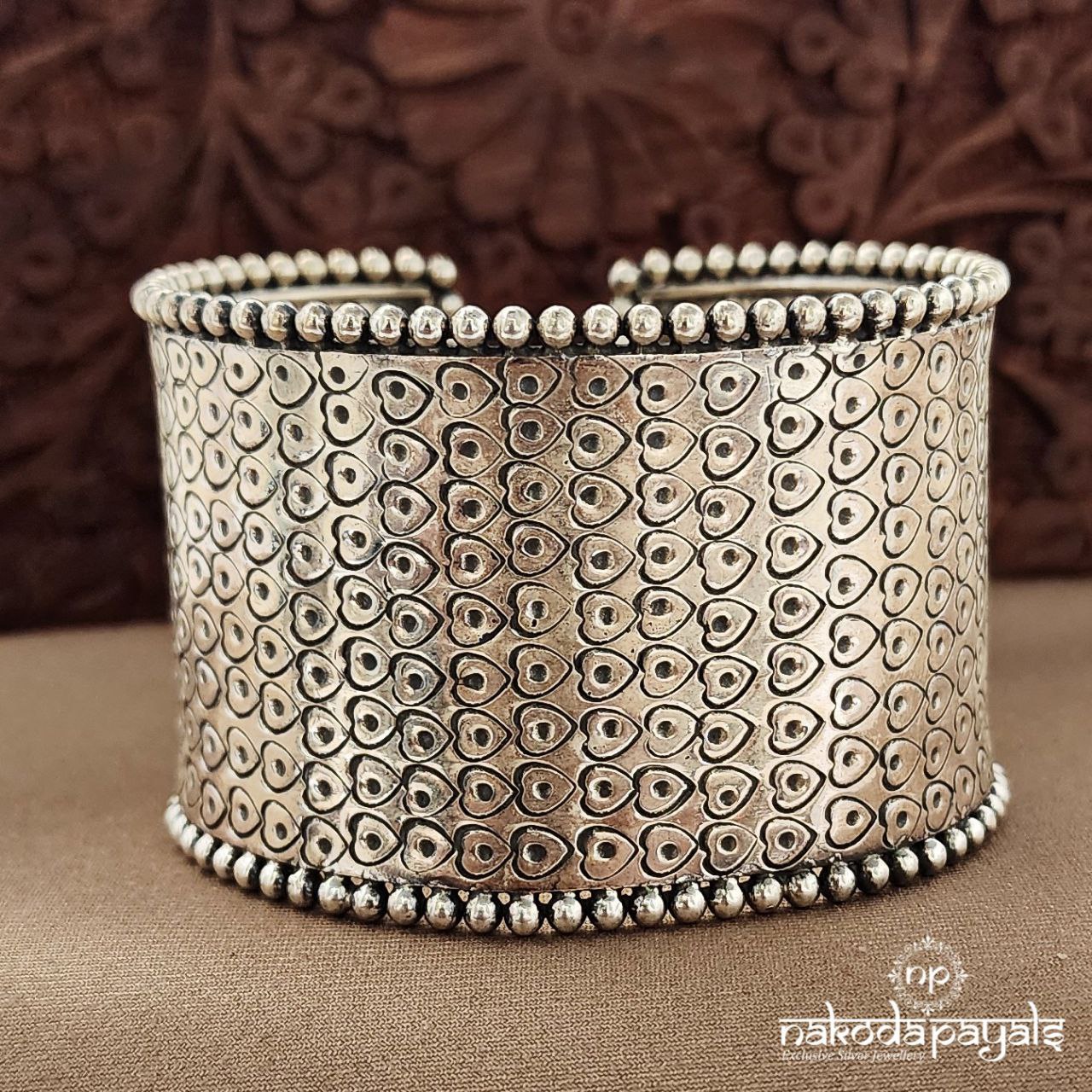 Hearty Oxidised Adjustable Kada (K6179)