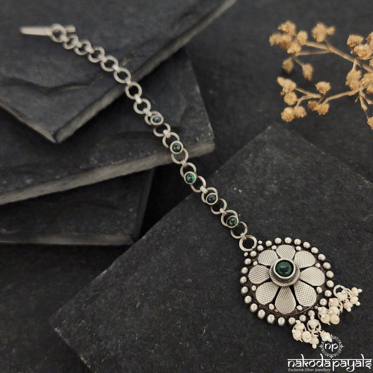 Pearled Drop Green Maang Tikka (M0395)