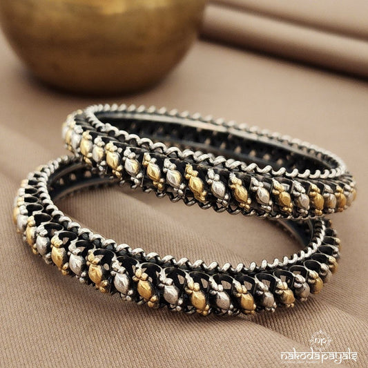 Mesmerizing Dual Tone Bangle Pair (K6004)