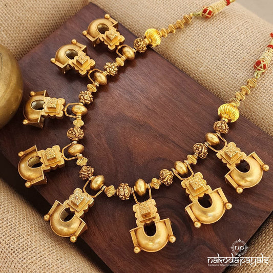 Traditional Floral Neckpiece (Gn8895)