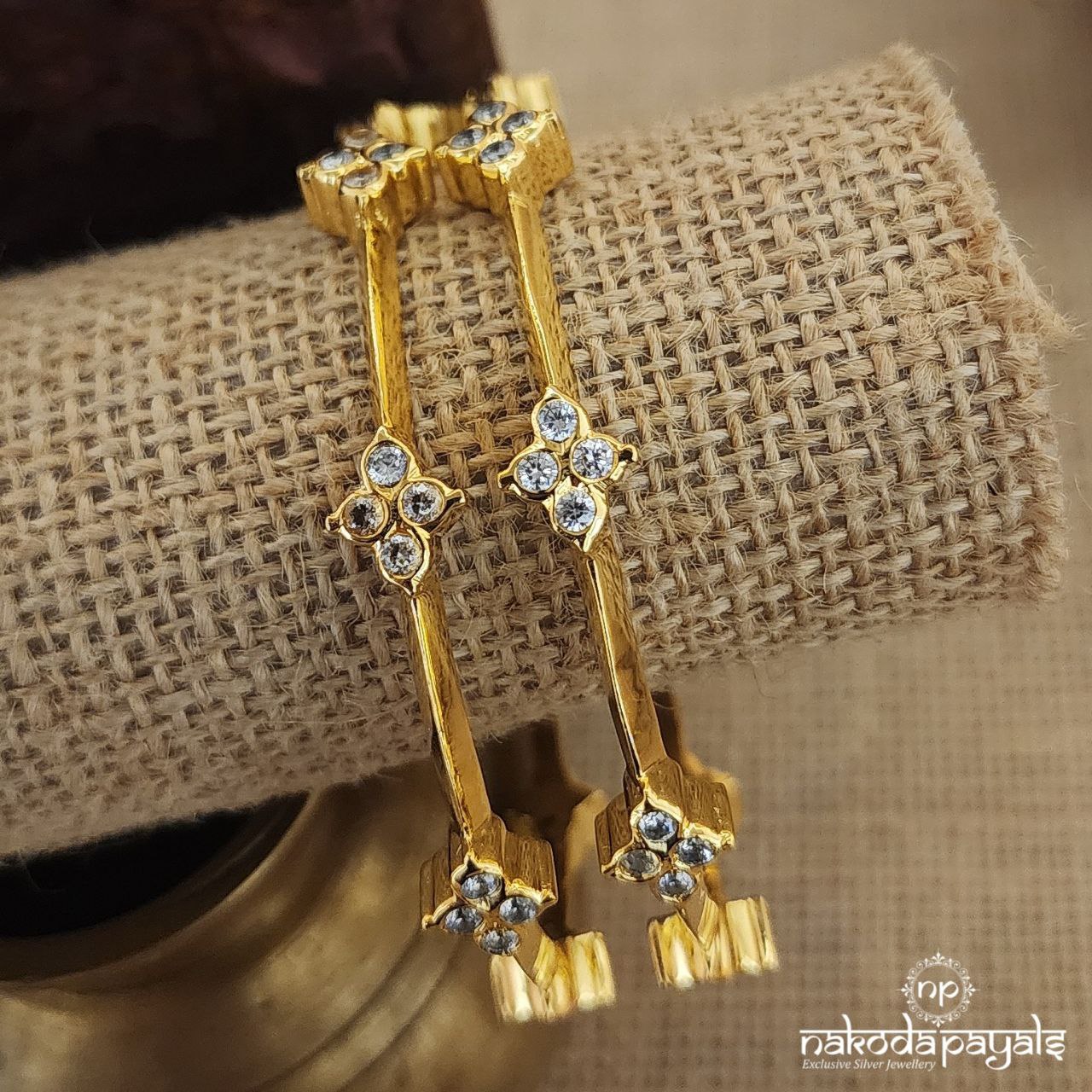 Elegant Gold Aura Bangles (Gk2860)