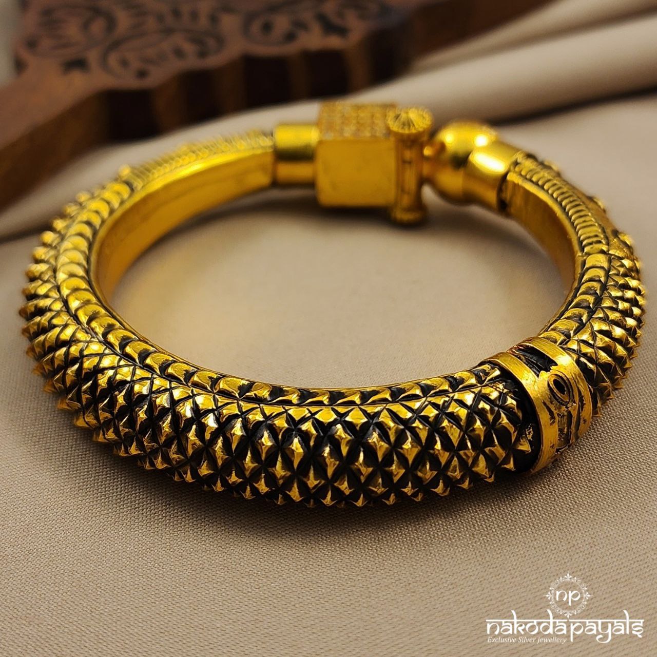 Traditional Square Single Kada (Gk2889)