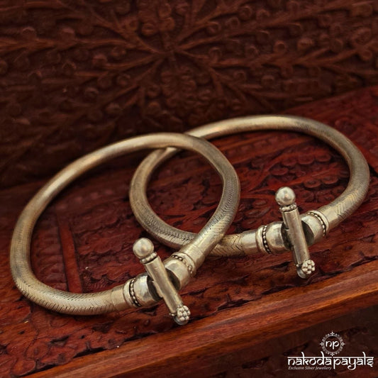 Solid Round Hyderabadi Anklets (A6883)
