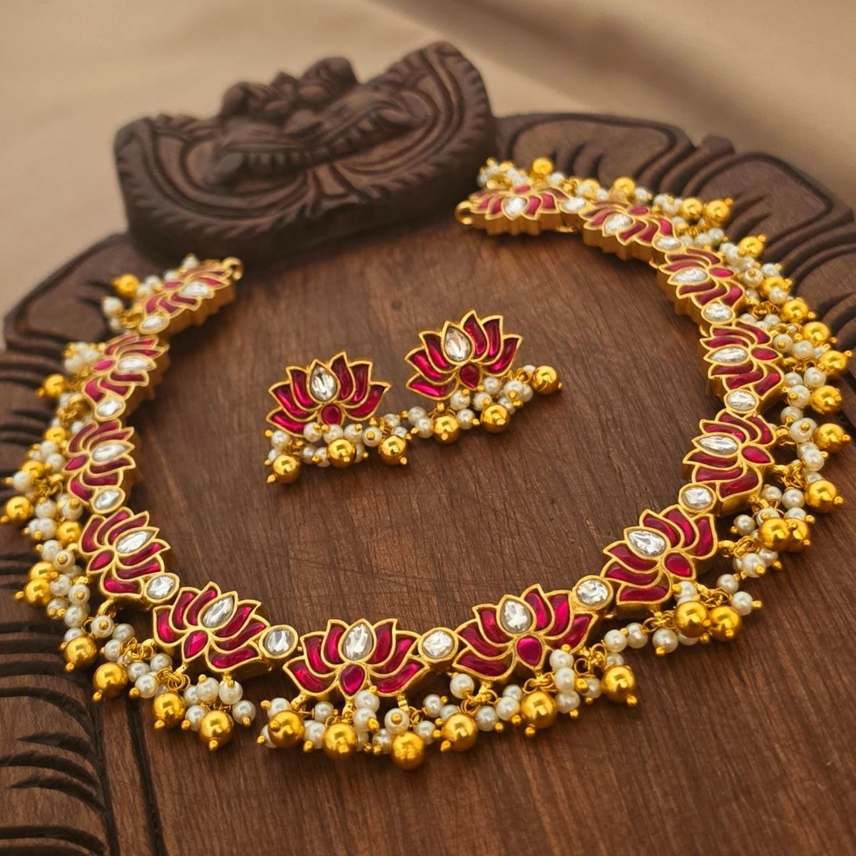 Pink Lotus Kundan Neckpiece With Earrings (Gn10964)