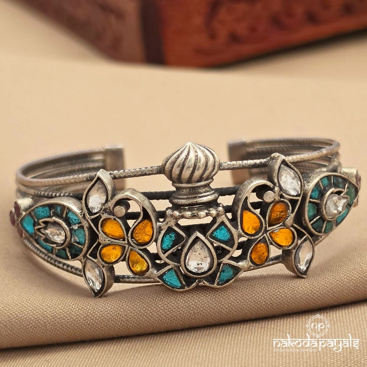 Exquisite Cuff Kada (K6348)