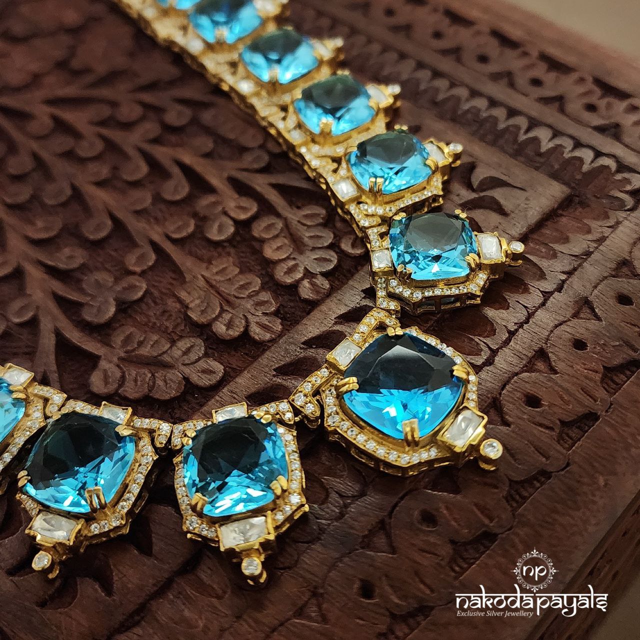 Grand Sea Blue Moissanite Neckpiece With Earrings (Gn9179)