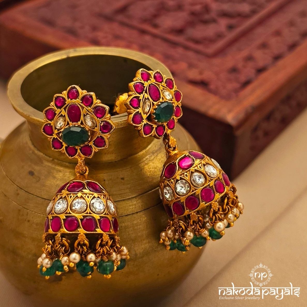 Exclusive Pearly Jhumka (Ge10620)