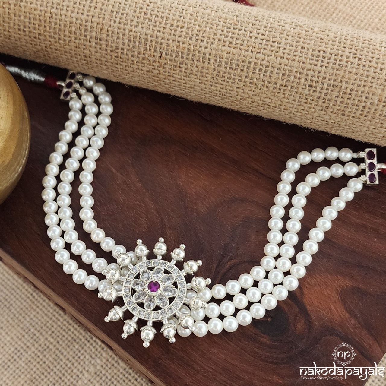 Coruscating Pearled Choker (N10653)