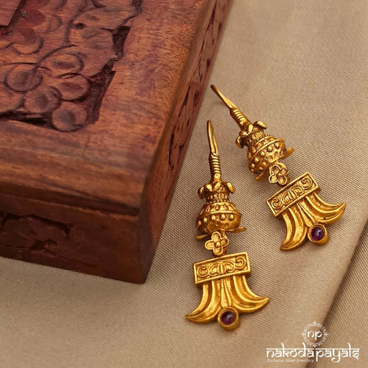 Traditional Kalasha Hangings (Ge10827)