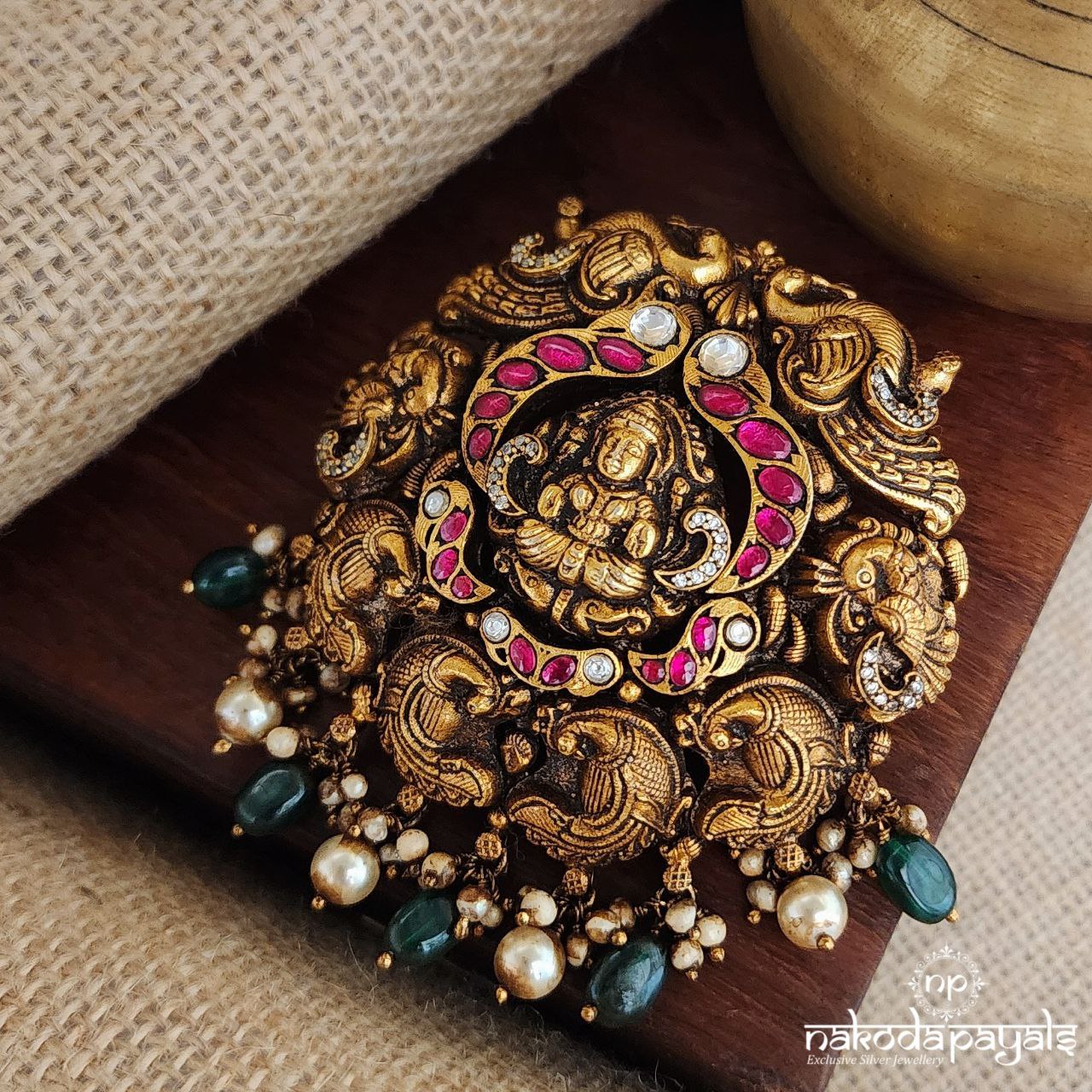 Peacock Charm Lakshmi Pendant (Gp2000)