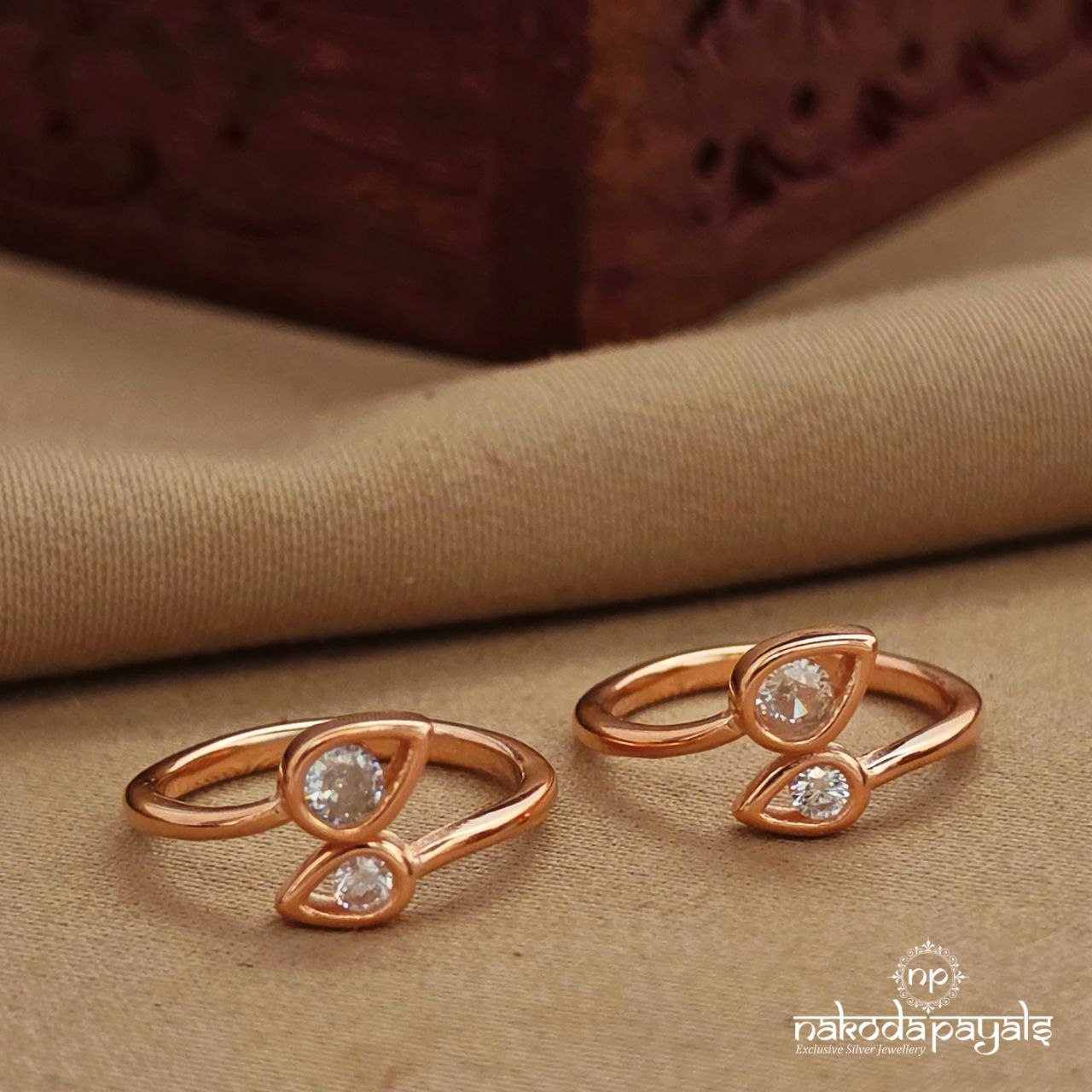 Rose Gold White Toerings (T4798)