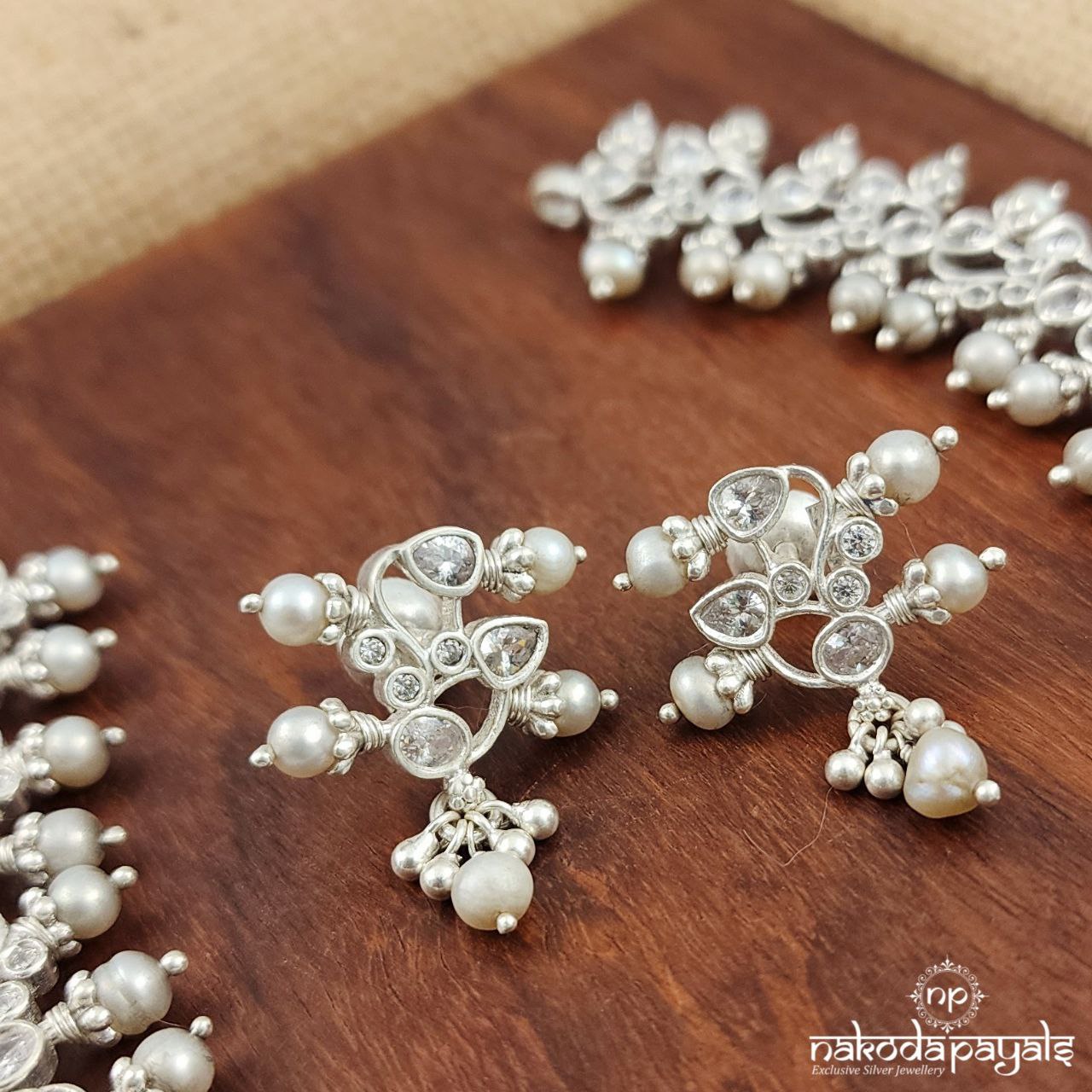 Ram Darbaar Neckpiece With Earrings (N10484)