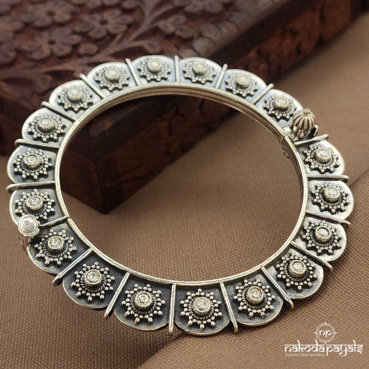 White Floral Kada  (K6257)