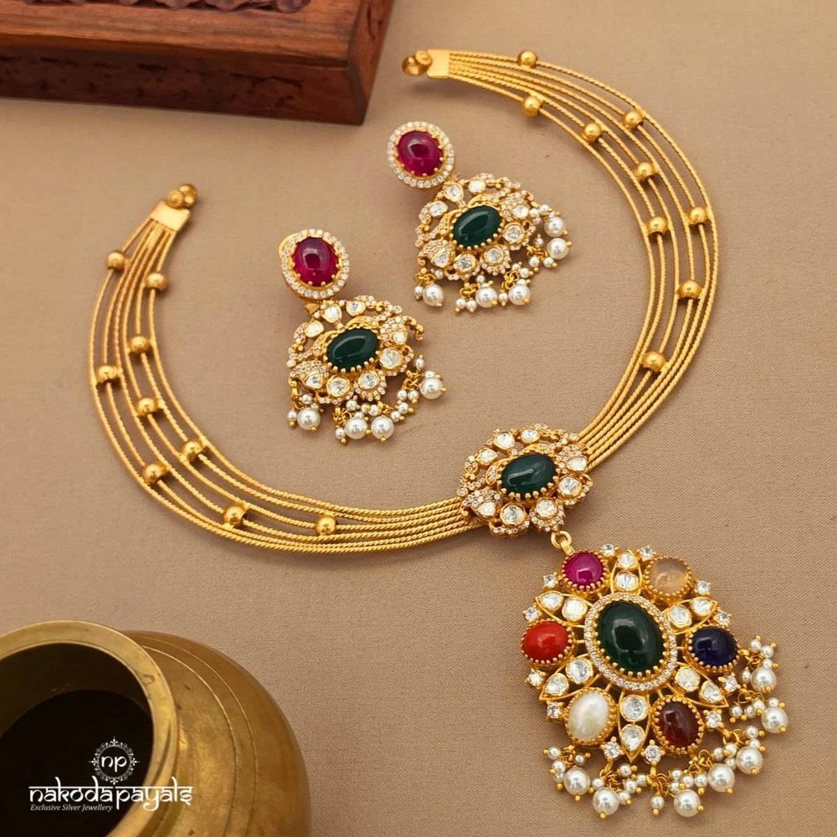 Navaratna Floral Pearl Neckpiece With Earrings (Gn10843)