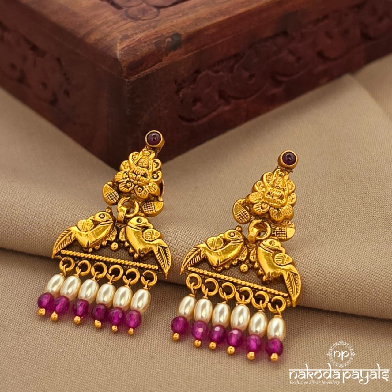 Lakshmi Pearly Earrings (Ge10719)