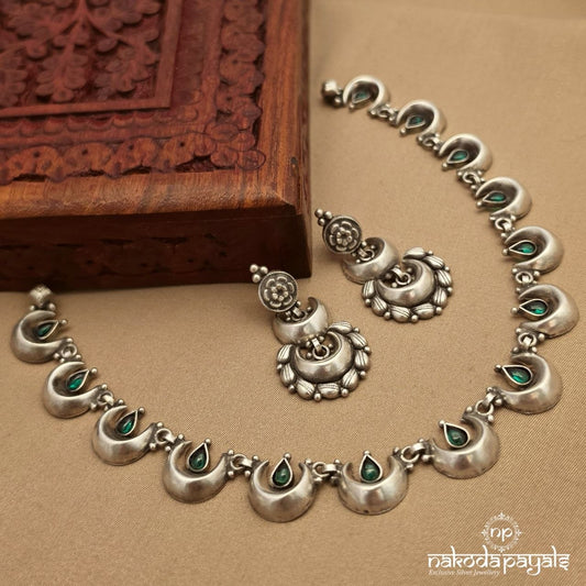 Greenish Neckpiece With Earrings (N11862)