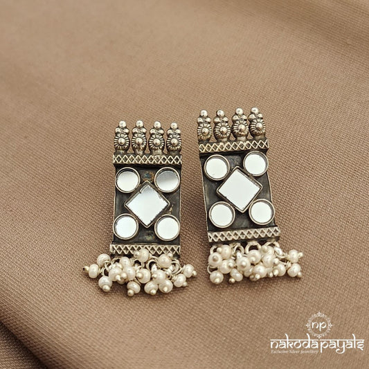 Rectangular White Earrings (C3770)