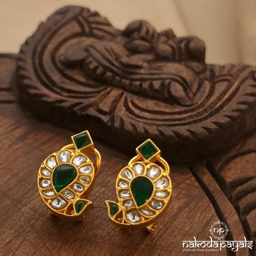 Green Mango Studs (Ge11565)
