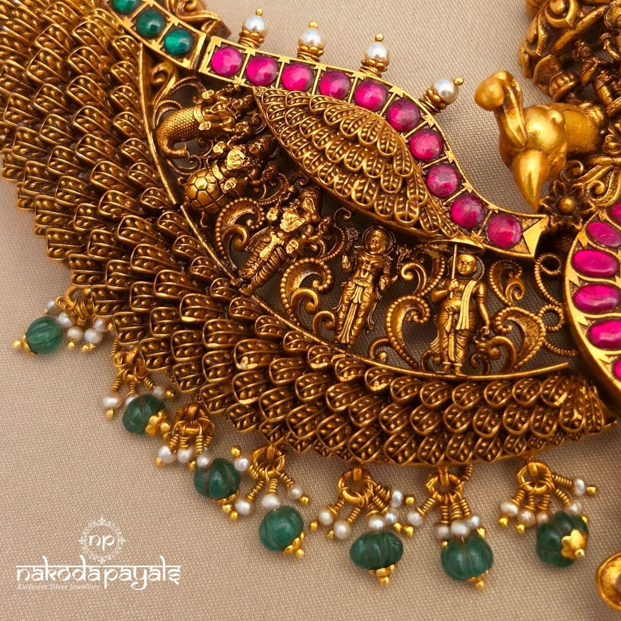Exquisite Mayura Vaibhav Venkatraman Neckpiece (Gn10172)