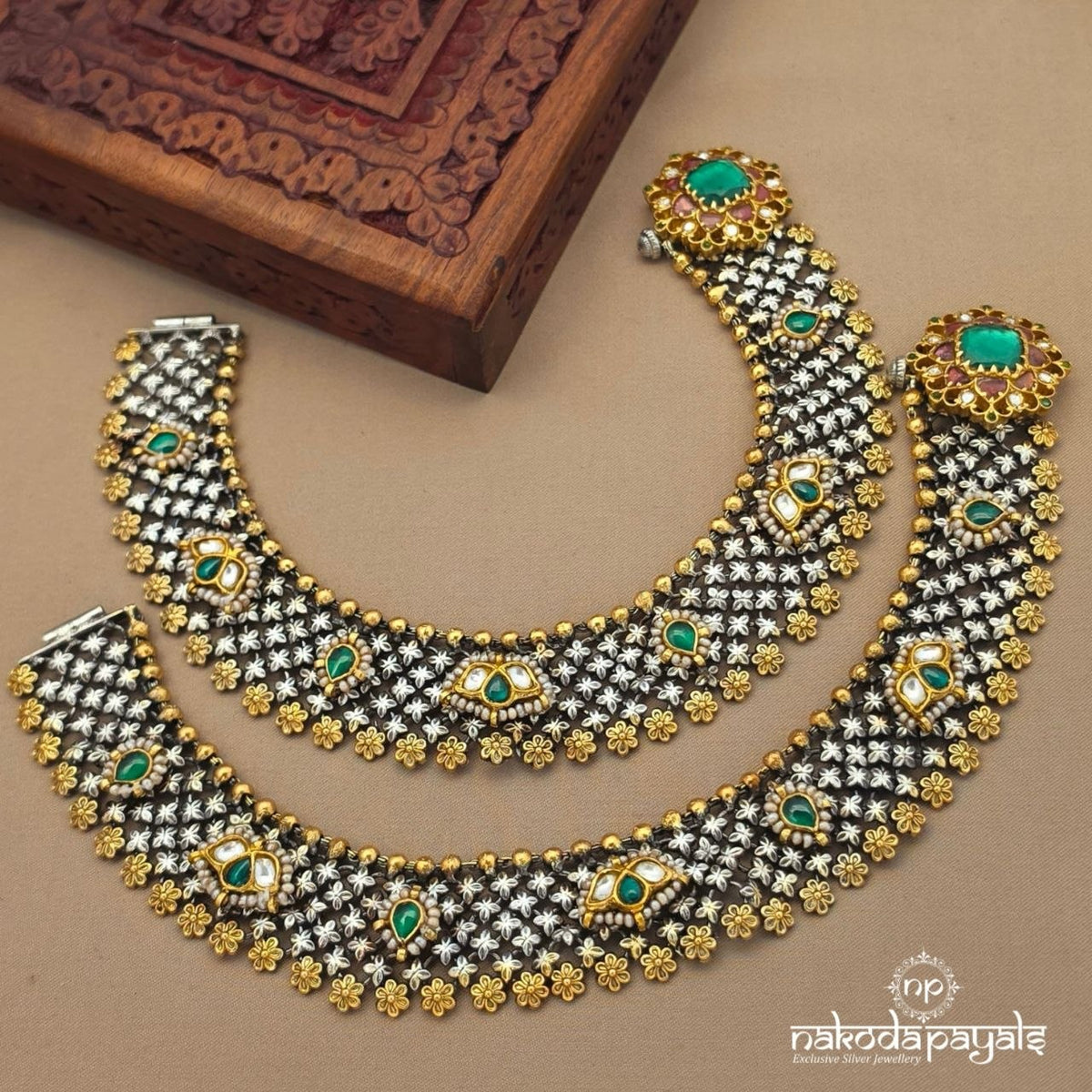 Majestic Kundan Dual tone Anklet (A7132)