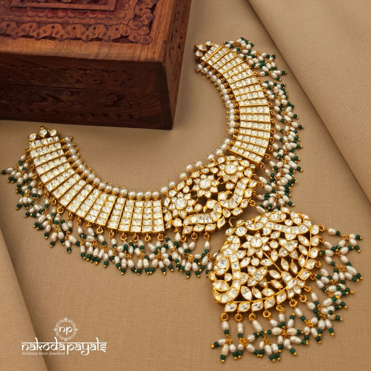 Floral Peacock Moissanite Neckpiece With Earring (Gn10916)