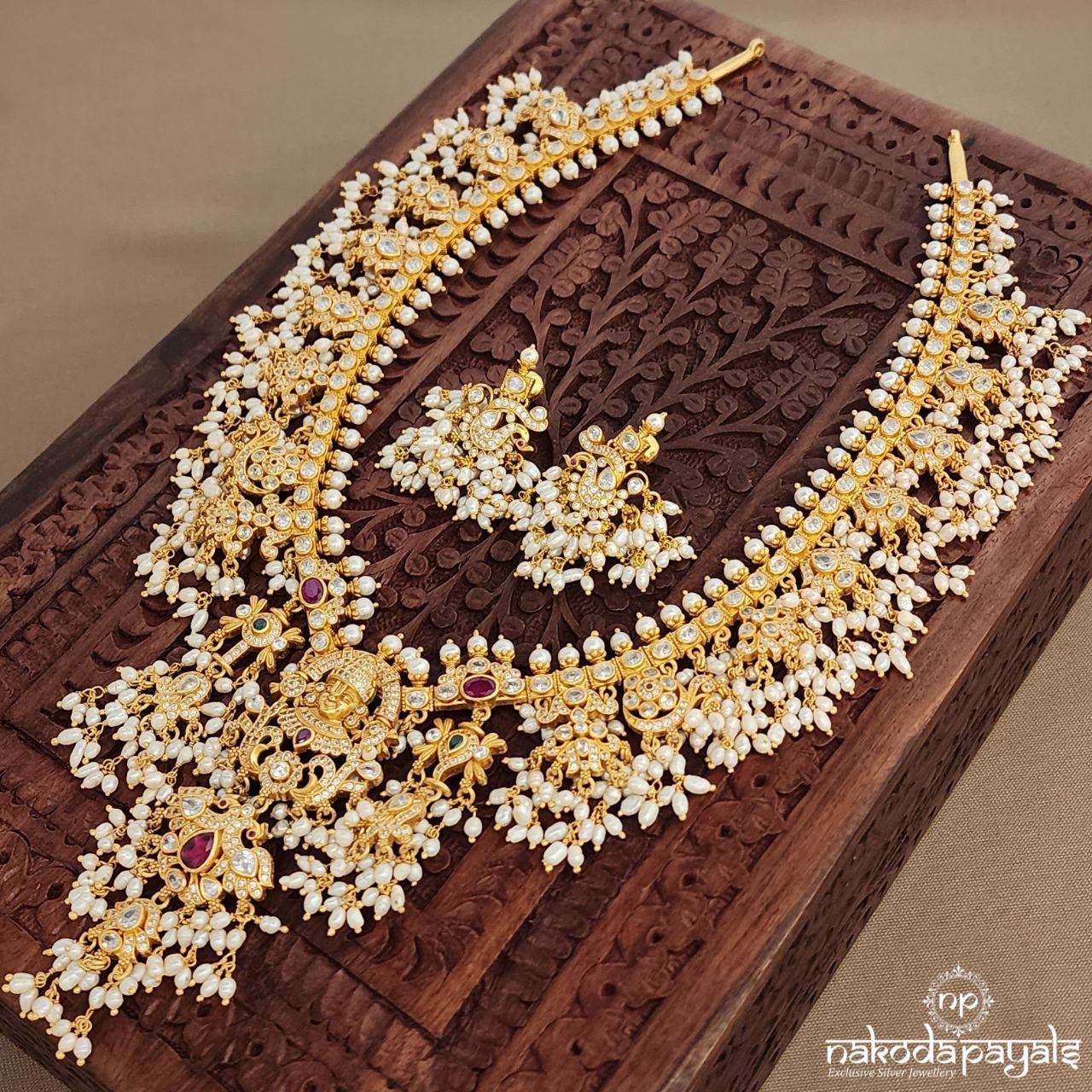 Venkatraman Guttapusalu Neckpiece With Earrings (Gn9619)