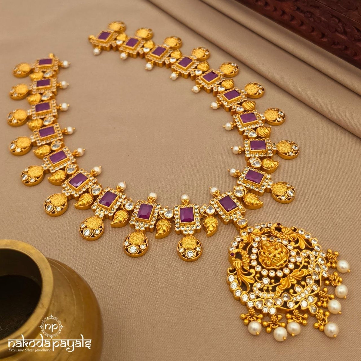 Divine Lakshmi Neckpiece (Gn10884)