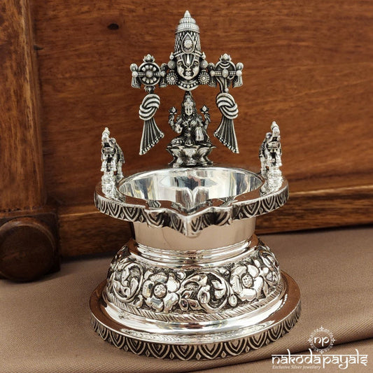 Venkatraman Oxidised Kamakshi Deepam (Aa2508)