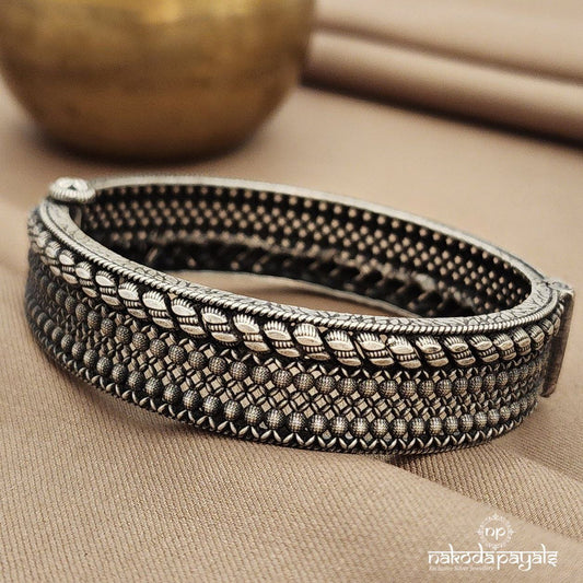 Stunning Oxidised Kada (K6001)