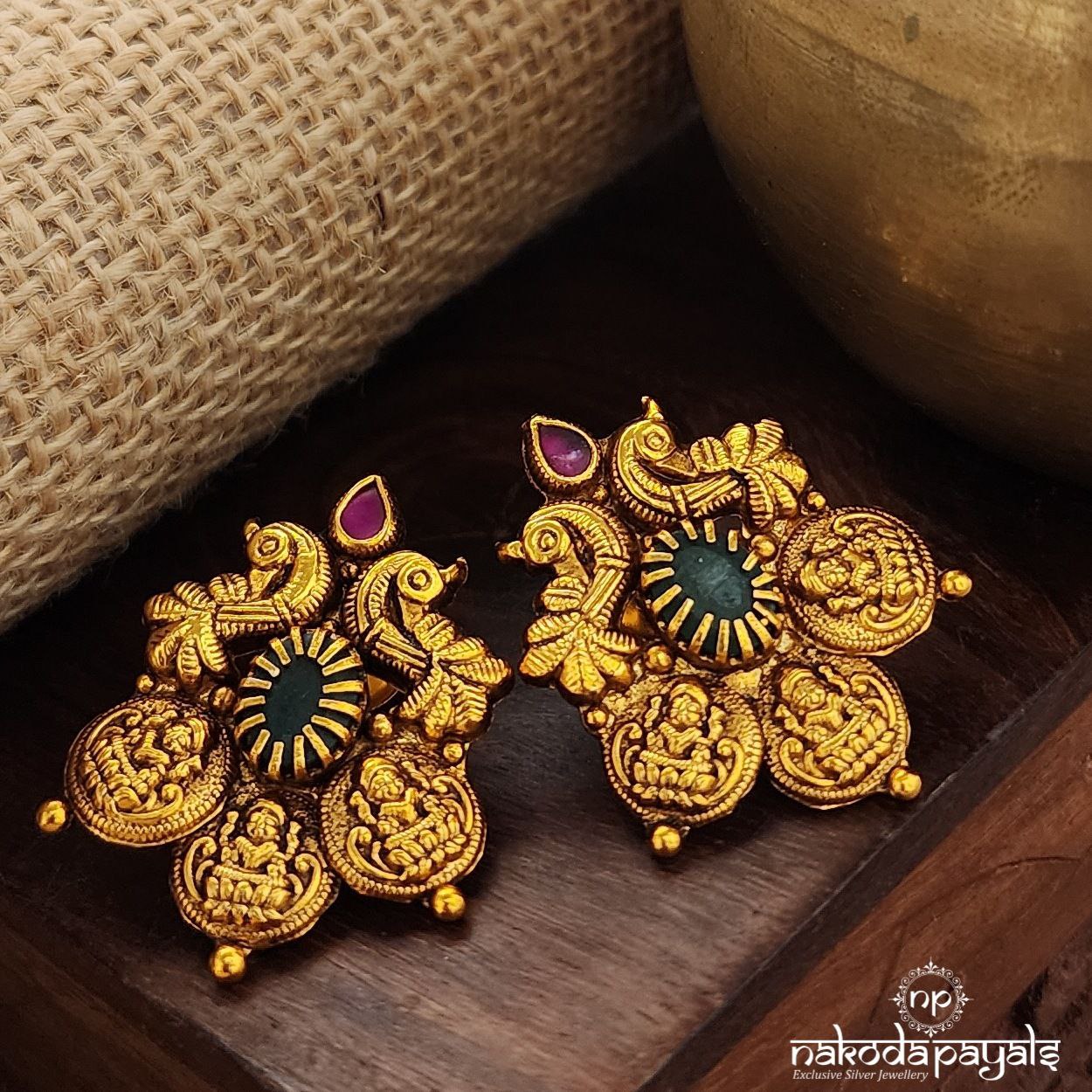 Emerald Green Earrings (Ge9998)