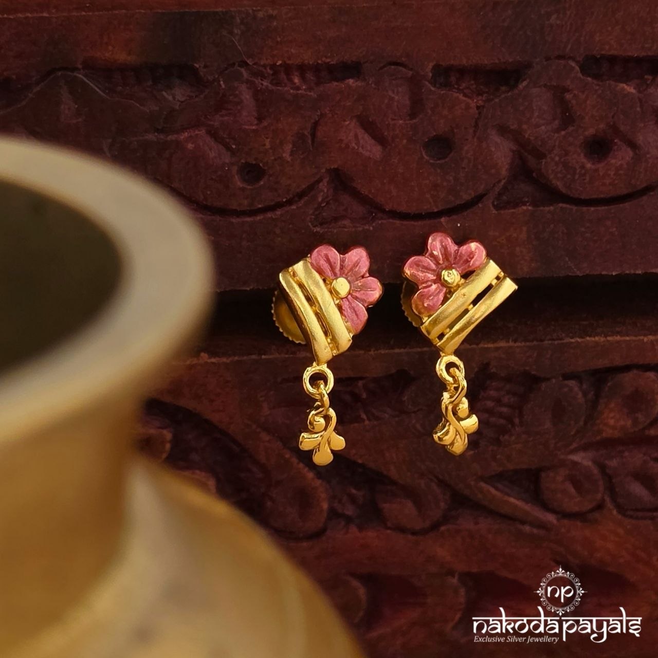 Pink Flower Cute Studs (Ge10859)