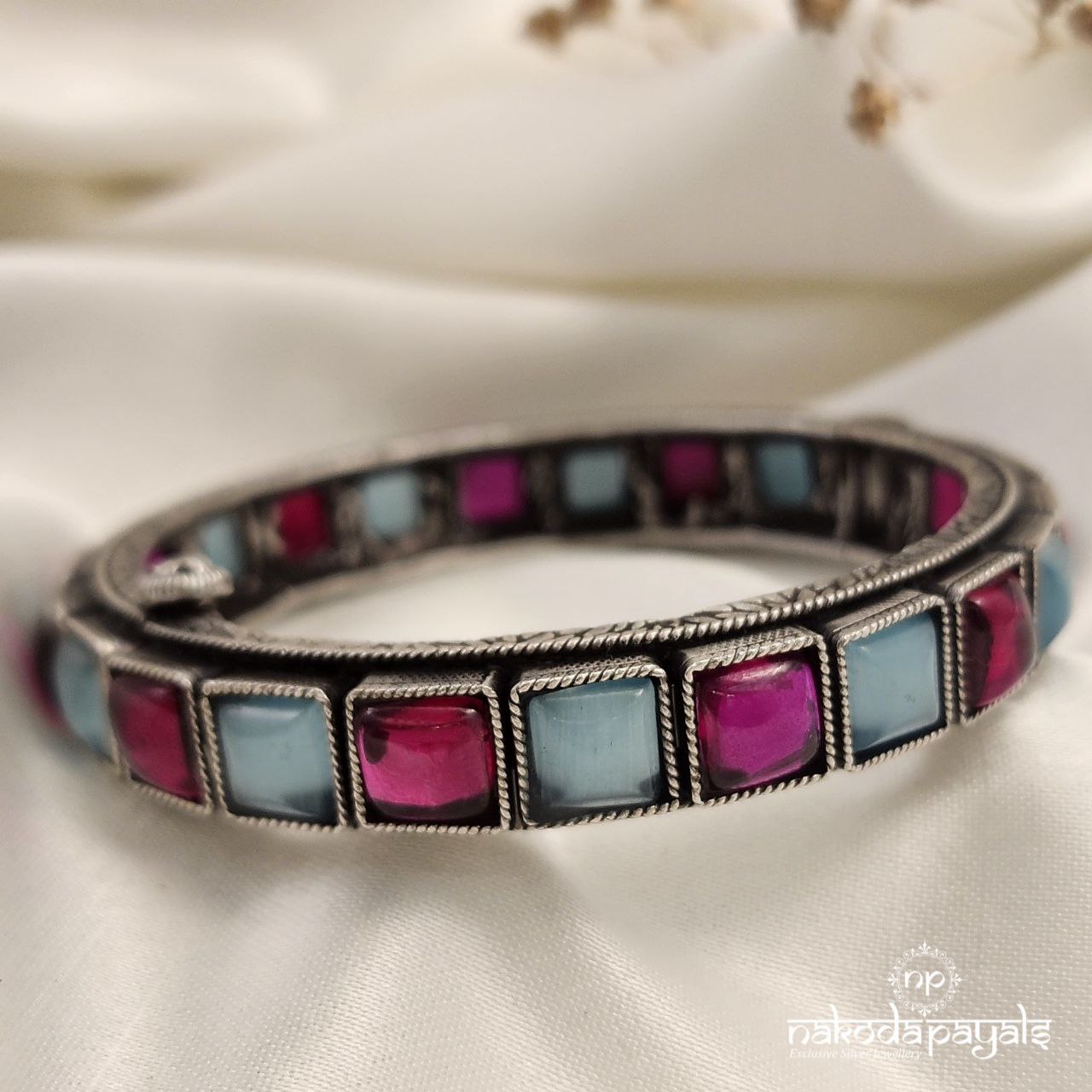 Graceful Pink & Grey Single Kada (K5070)