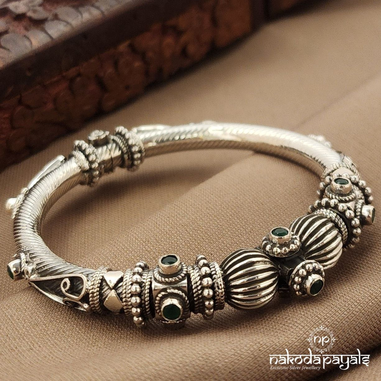 Green Designed  Kada  (K6267)