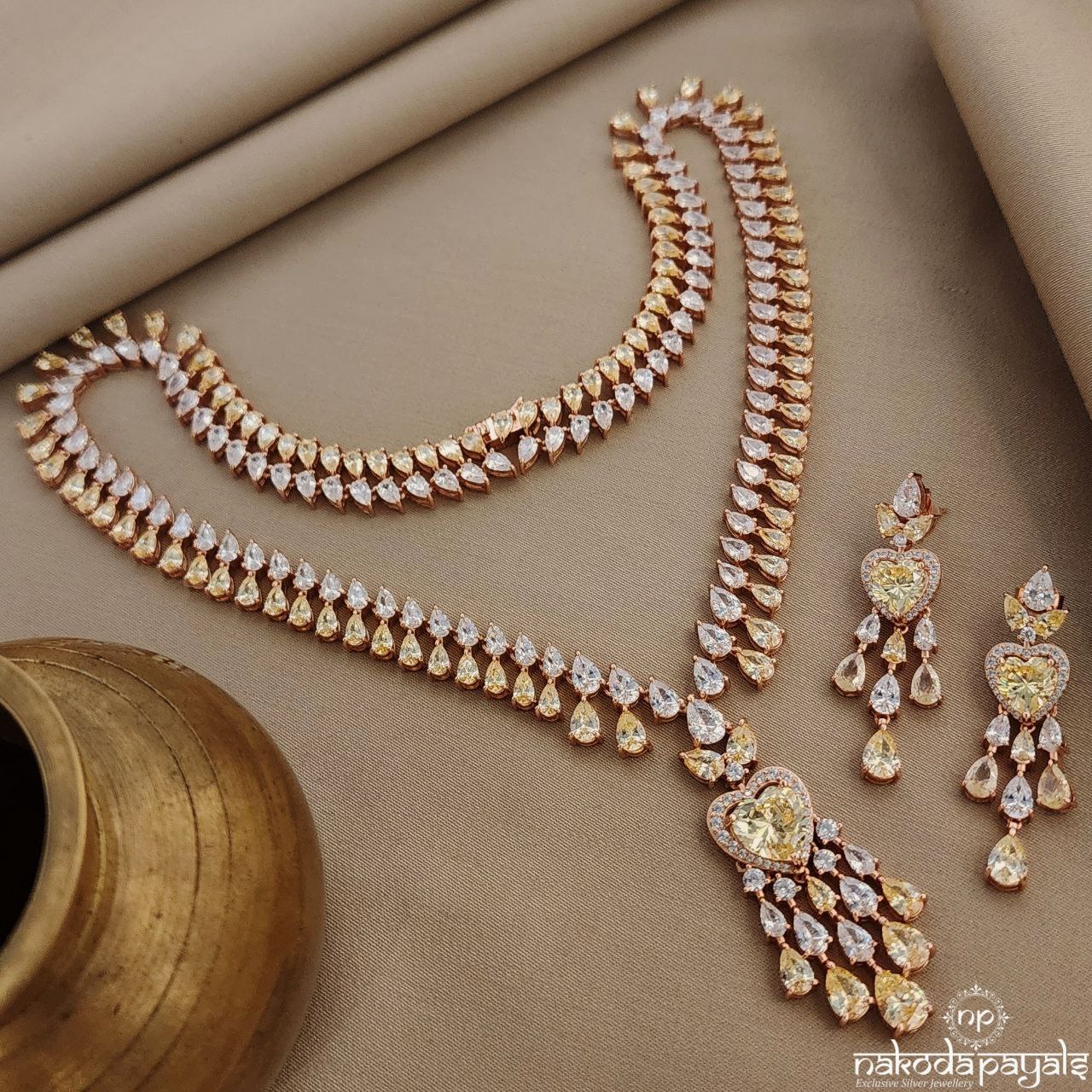 Yellow Heart Neckpiece With Earrings (St3439)