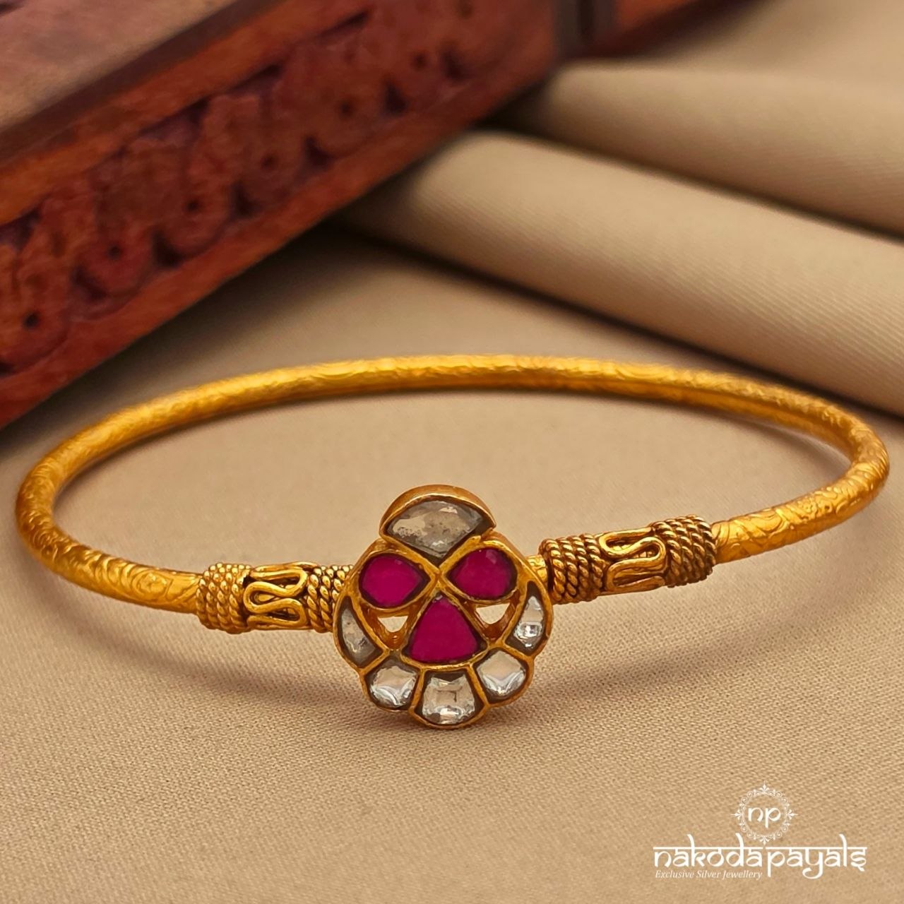 Stunning Kundan Kada (Gk3352)