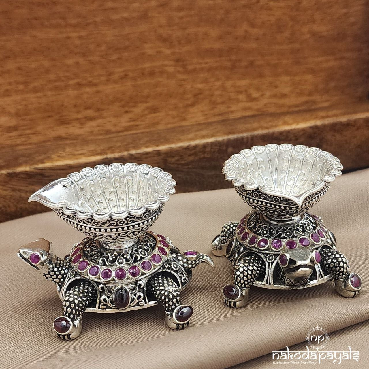 Traditional Oxidised Tortoise Deepam (Aa2053)
