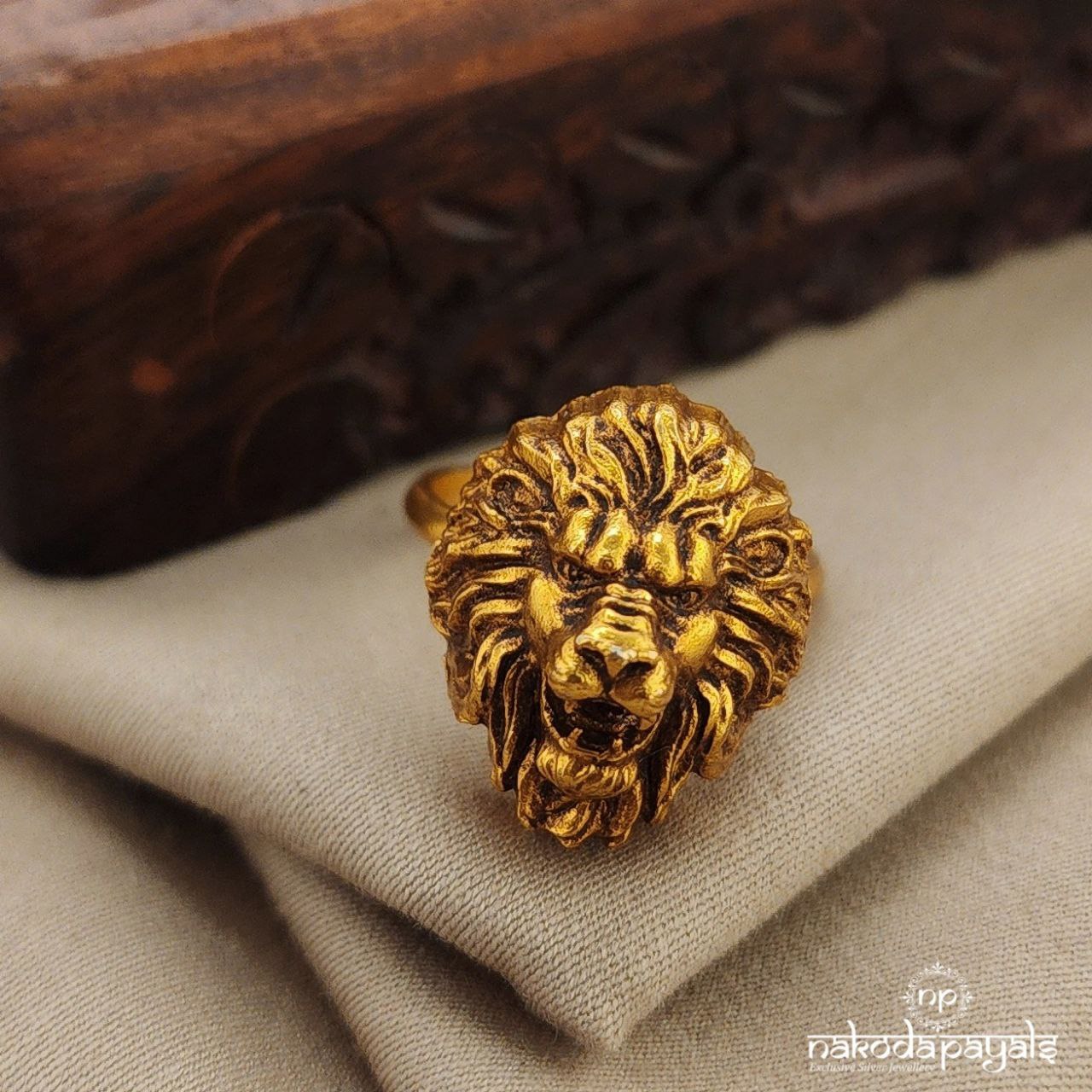 Lion Face Finger Ring (F2593)