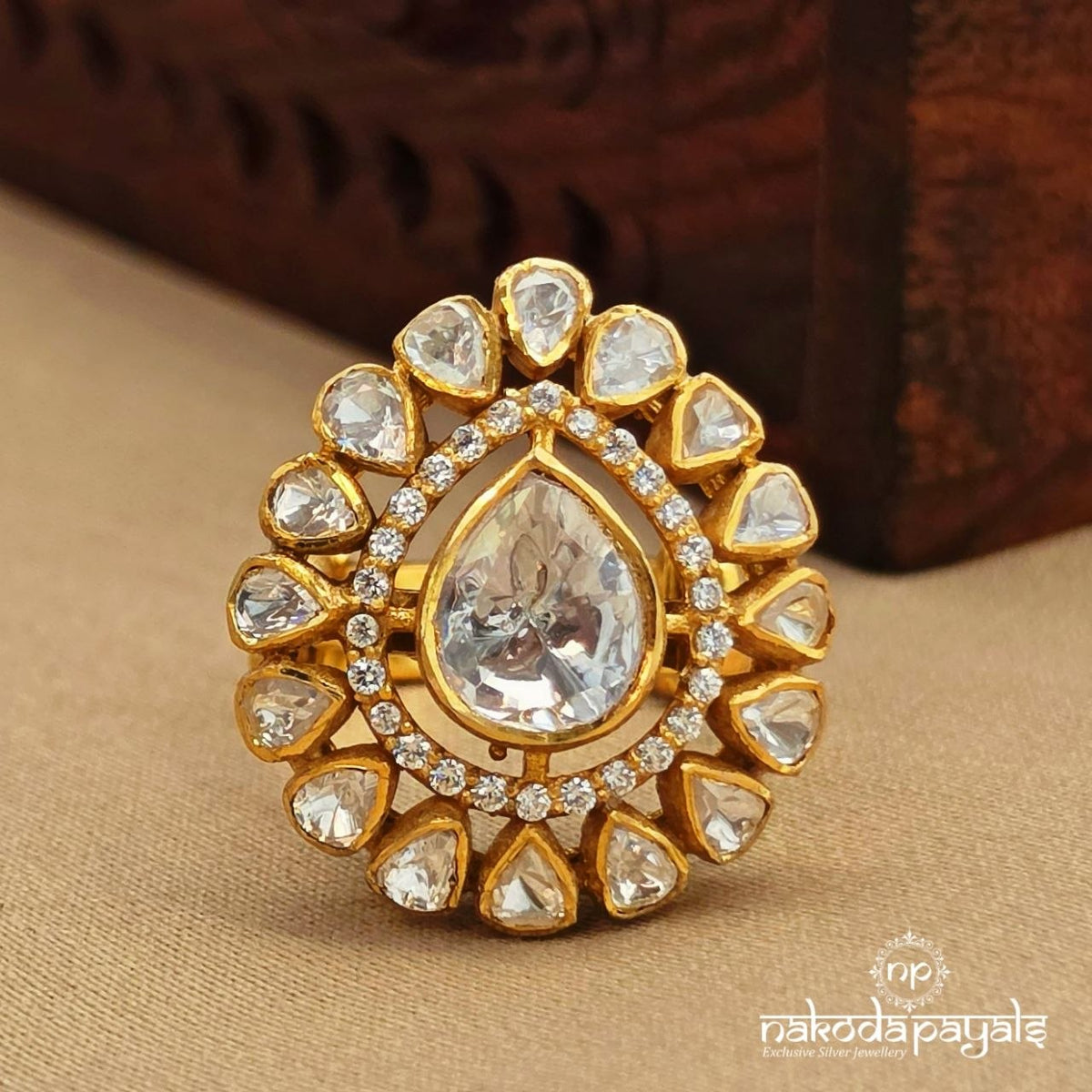 Elegant Moissanite Drop Finger Ring (F3028)