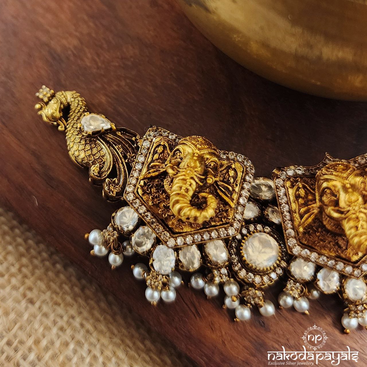 Ganesha Moissanite Neckpiece With Earrings (Gn8593)