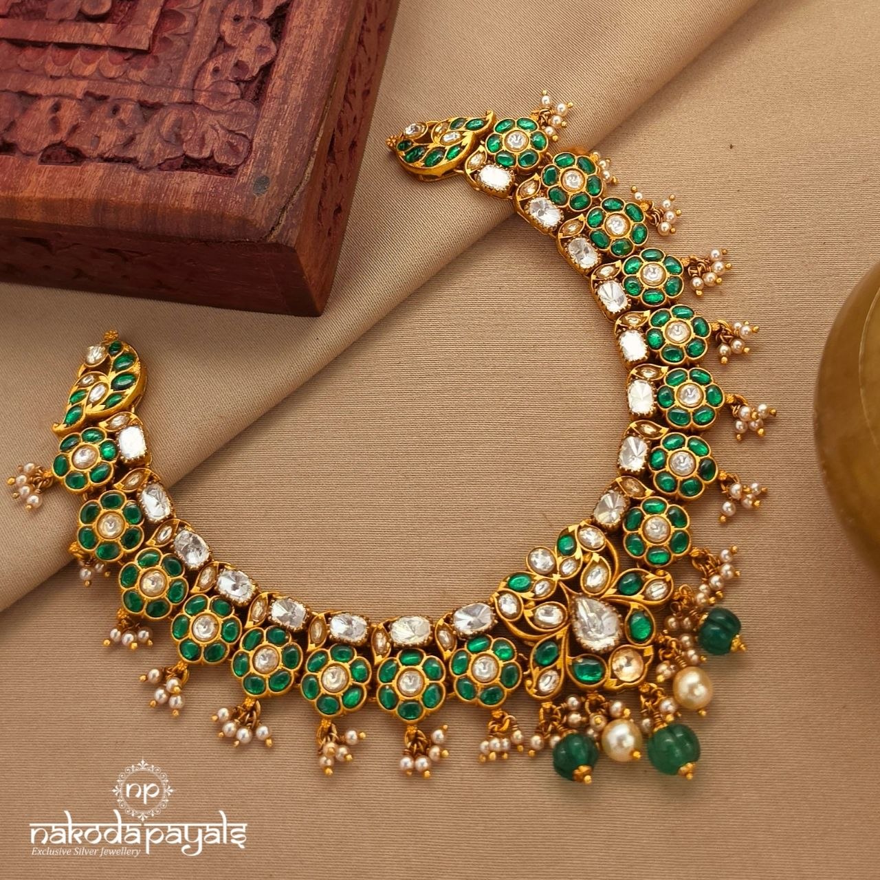Floral Green Moissanite Neckpiece (Gn10121)