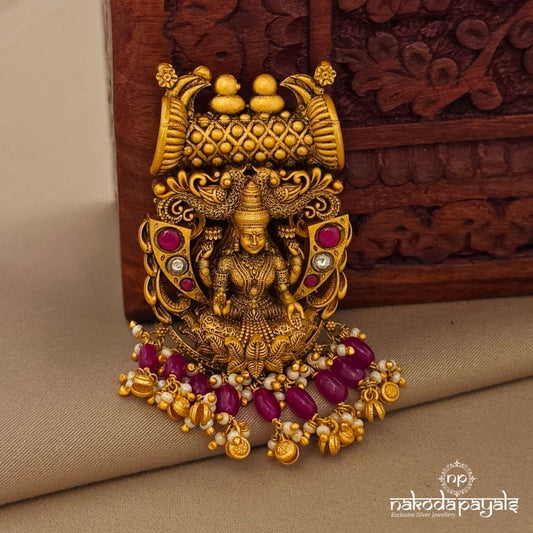 Endearing Red Drop Lakshmi Pendant (Gp2287)