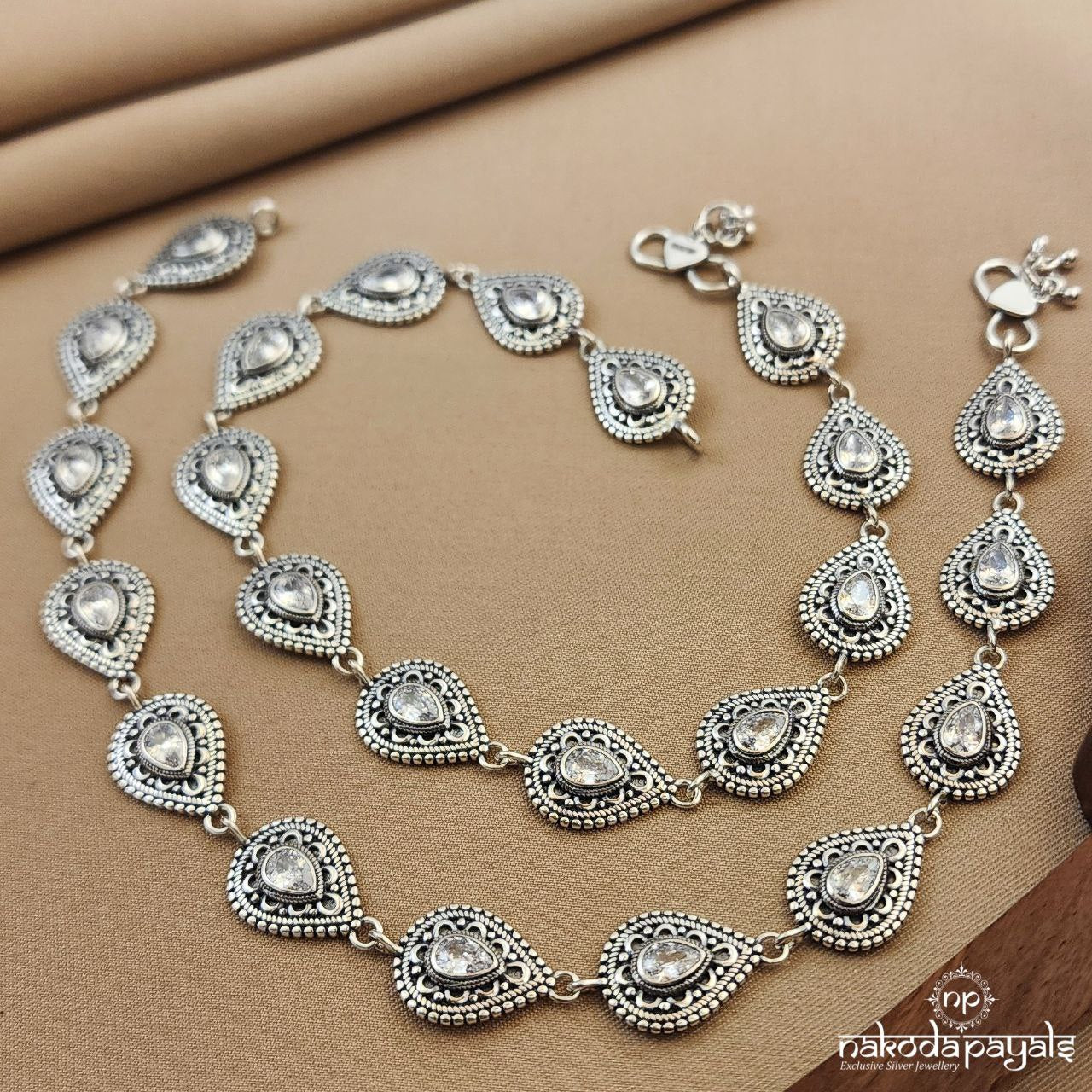 Elegant White Anklets (A6110)