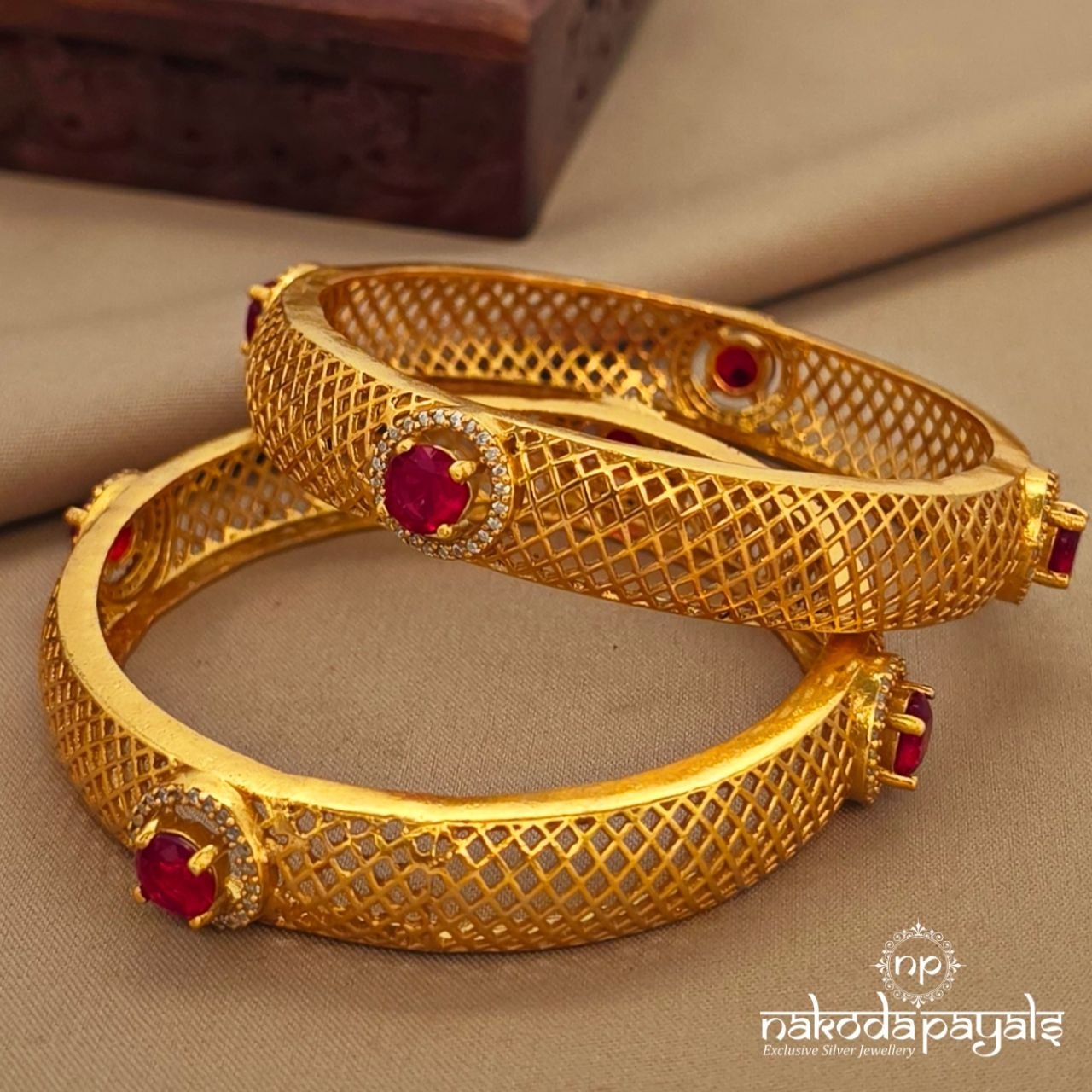 Ruby Circular Bangles (2.6) (Gk3279)