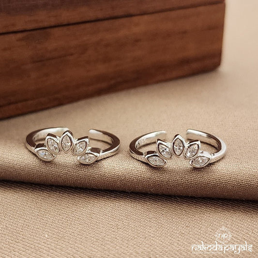 White Leafy Toerings (T4697)