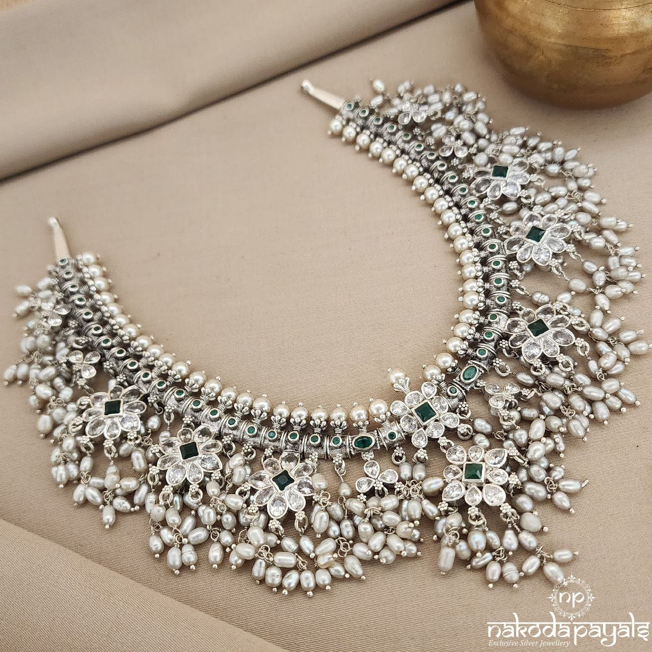 Cubical Guttapusalu Neckpiece With Earrings,Maang Tikka & Matti (N10493)