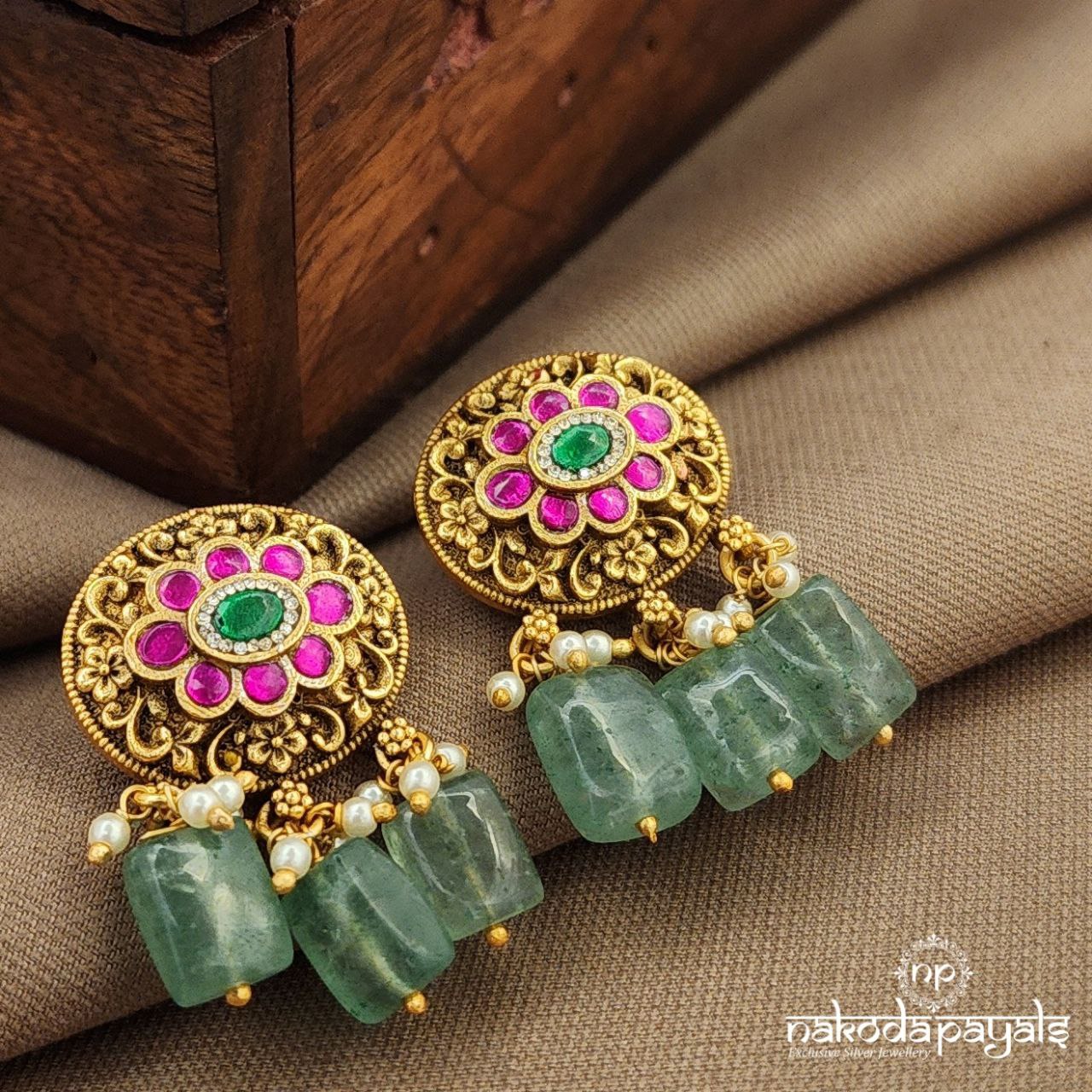 Oval Kundan Studs (Ge10365)