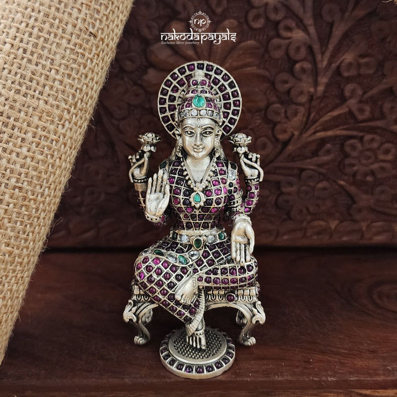 Lalithasana Kemp Idol (Aa1971)