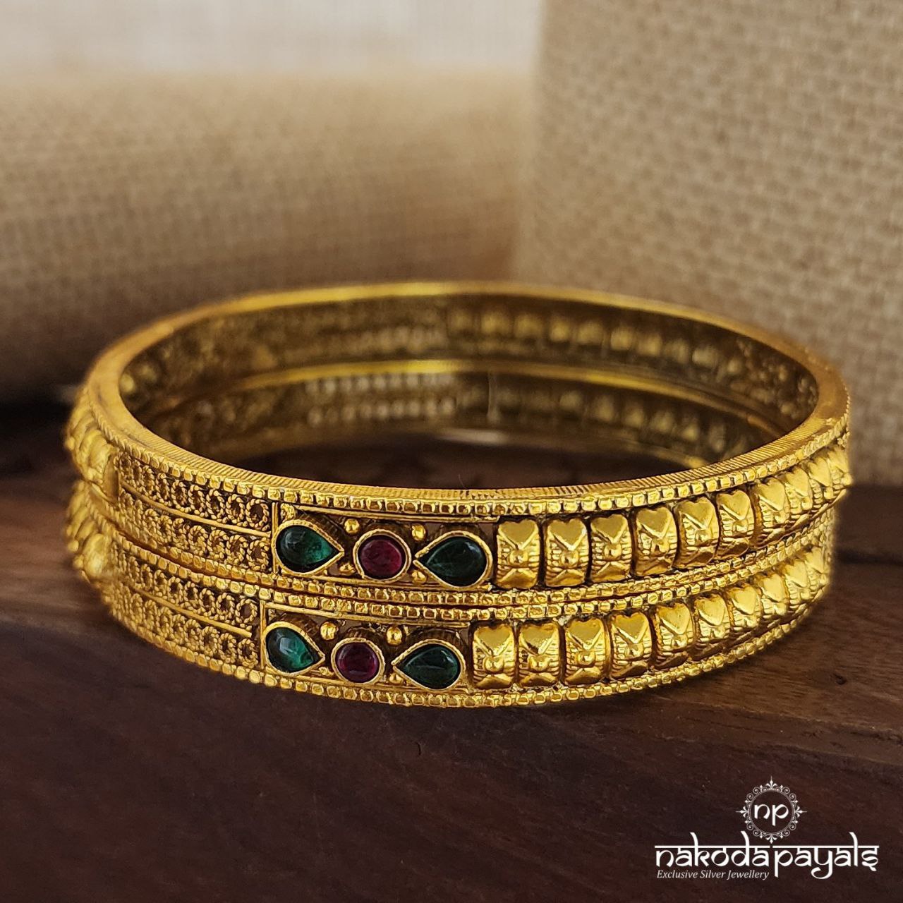 Elegant Kemp Bangles (Gk2800)