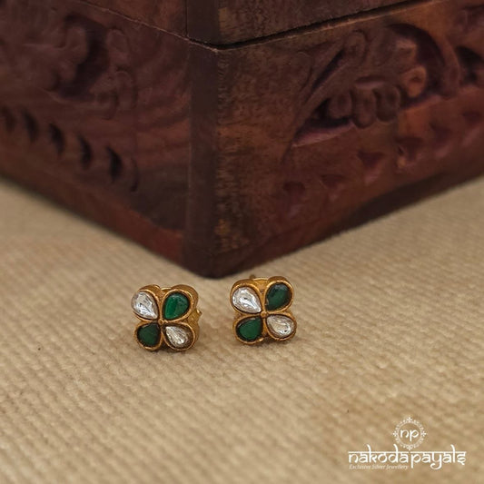 Green Drop Floral Studs (Ge11082)