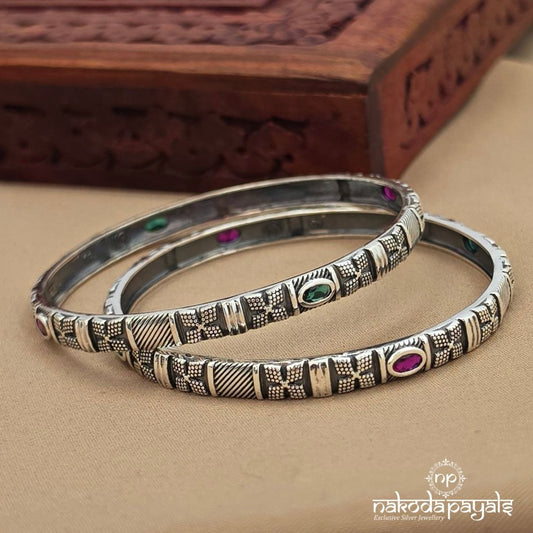 Eye-Catching Oxidised Bangles (K6312)
